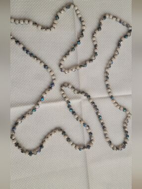 Faceted White and Blue Crystal Bead Necklace
